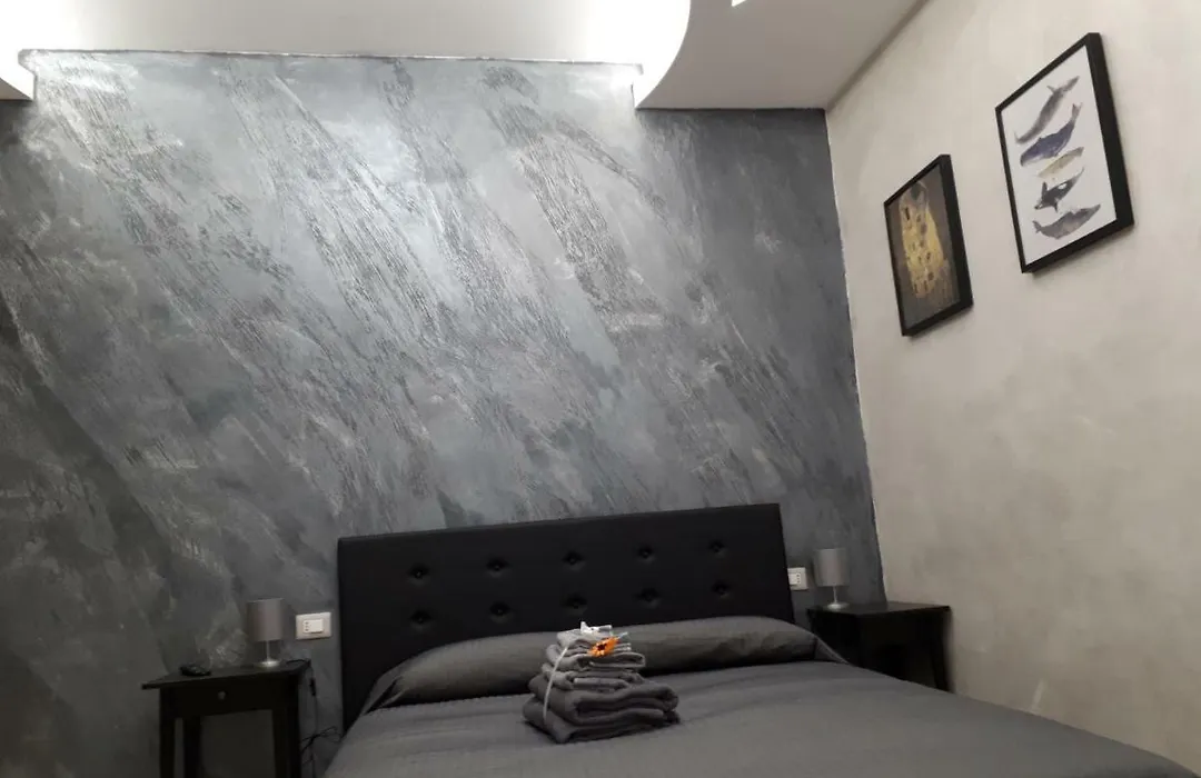 Silver House-1