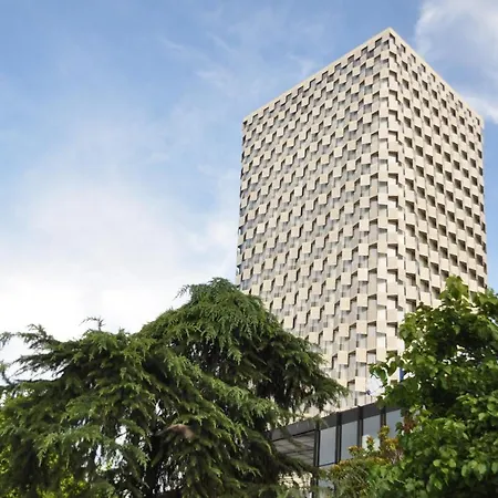 Maritim Hotel Plaza Tirana-3