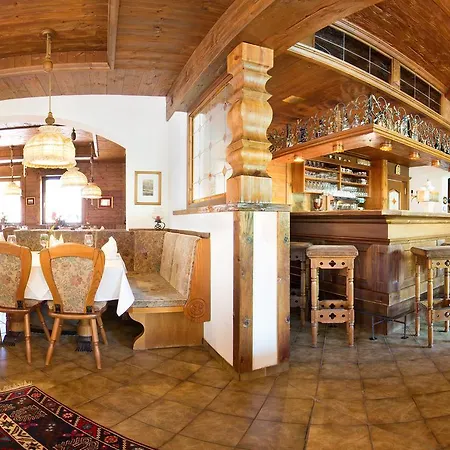 Hotel Rosengarten-3