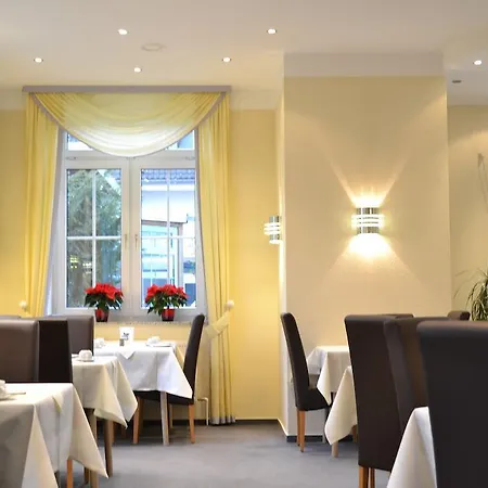Hotel Grossbeeren-3