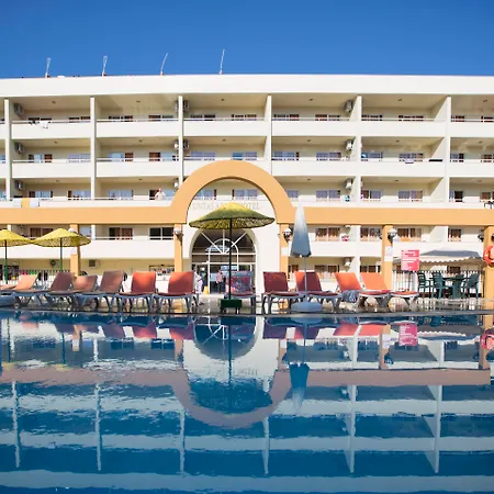Tuntas Family Suites Kusadasi-3
