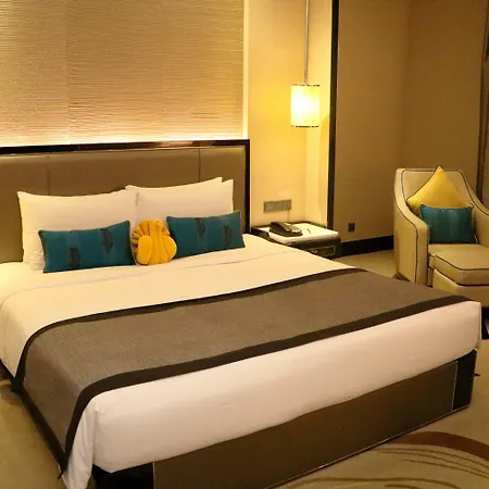 Pacific Regency Hotel Suites-3