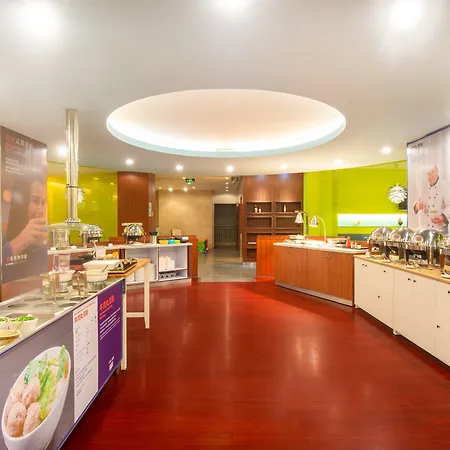 Holiday Inn Express Shenzhen Luohu-3