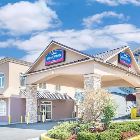 Howard Johnson By Wyndham North Bergen-3