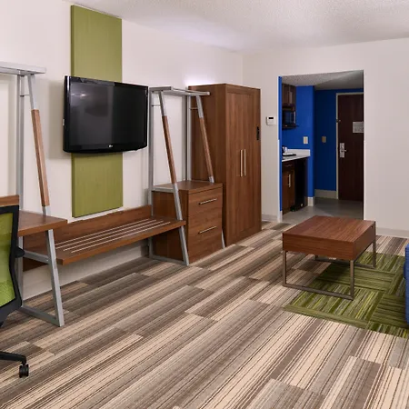 Holiday Inn Express & Suites Raleigh Ne - Medical Ctr Area By Ihg-3