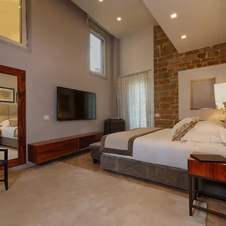 Donati Luxury Tower Suites-2