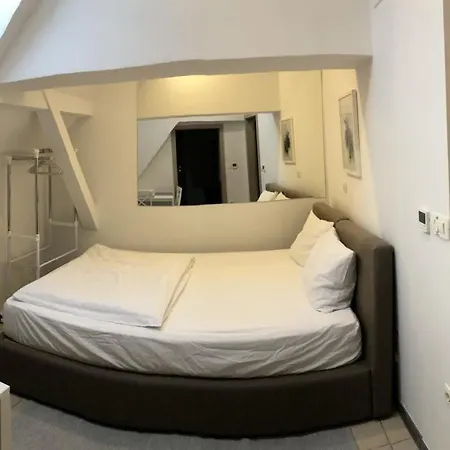 Aparthotel Cross Street 4-2