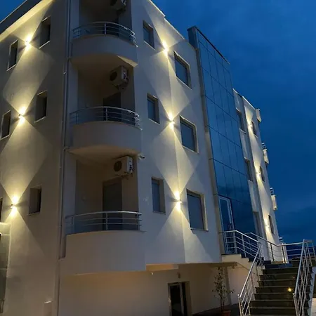 Al Hotel-2