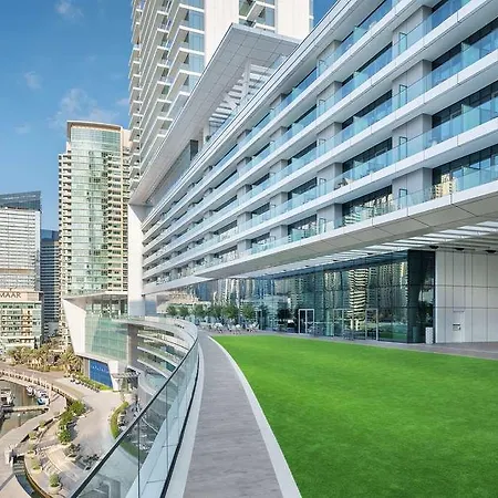 Vida Dubai Marina Yacht Club-3