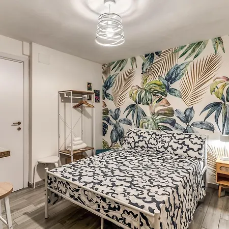 Private Room Near Bari Old Town And Center La Pieza-3