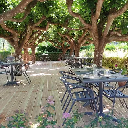Hotel De L'Hippodrome-3