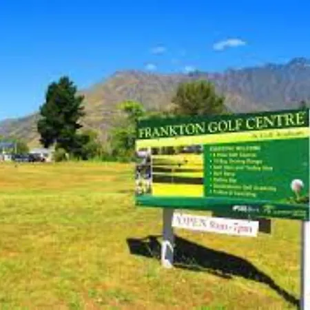 Queenstown Motel Apartments (Adults Only)-3