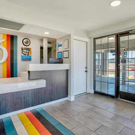 Motel 6-Kingman, AZ - Route 66 East-2