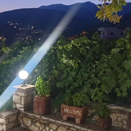 Apart-Hotel Llazari-3