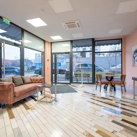 Wow Studios For Rent - Bul Montevideo 25A - B-2
