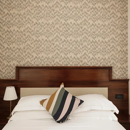 Glam Luxury Rome-2