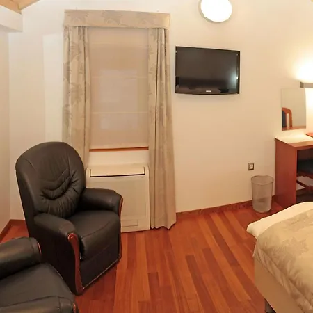 Hotel Monika-2