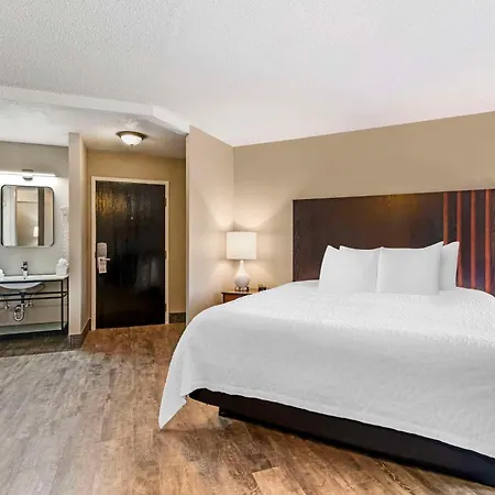 Black Bear Inn, An Ascend Collection Hotel-3