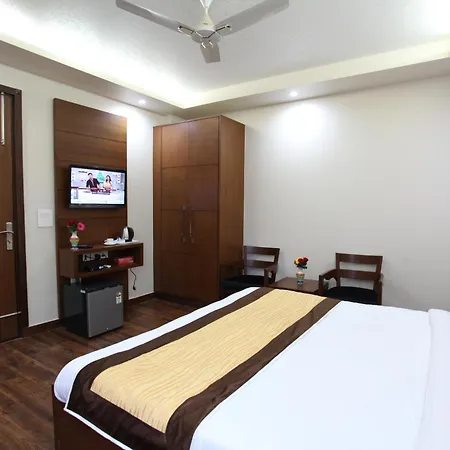 Hotel Hc Grand Near Indraprastha Apollo Hospital-2
