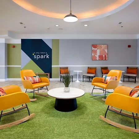 Spark By Hilton Savannah Airport-2