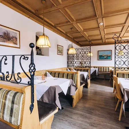 Hotel Schoenwies-3
