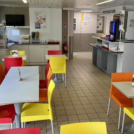 Premiere Classe Niort Est - Chauray-3