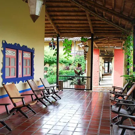 Decameron Panaca-2