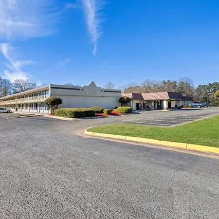 Relax Inn - Monroe-2