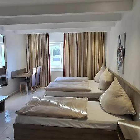 Bach Hotel-3