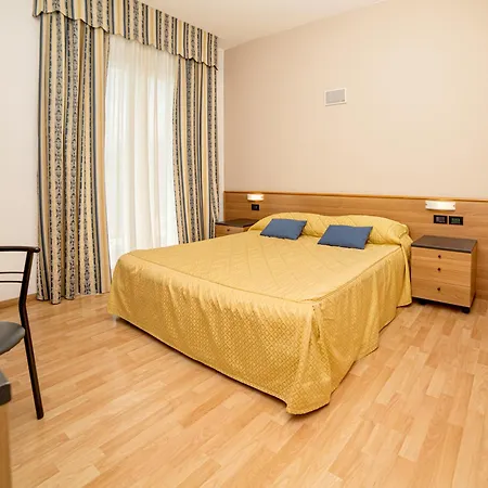 Hotel Mary Rose-3