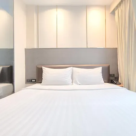Citin Sukhumvit 11 Nana Bangkok By Compass Hospitality-3