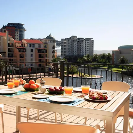Island Club Hotel & Apartments-2