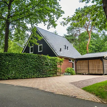 Luxe boshuis in hartje Drenthe-3