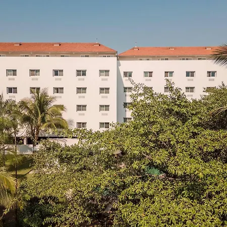 Comfort Inn Puerto Vallarta Golfside & Marina-2