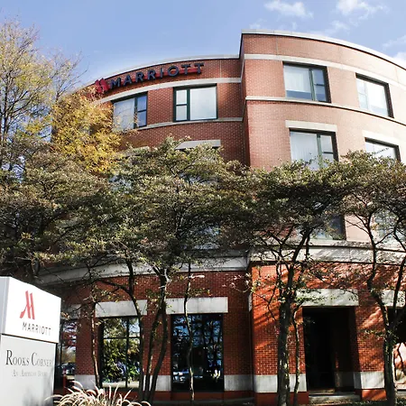 Courtyard By Marriott Chicago At Medical District-Uic-2