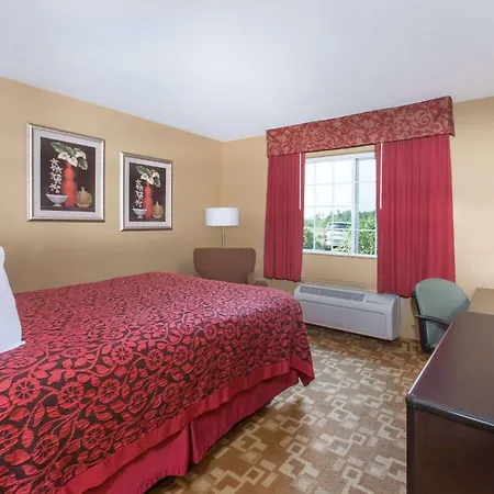 Days Inn By Wyndham Central City-2