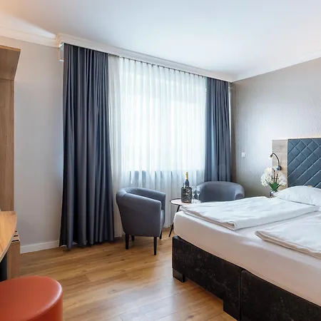 Plaza Inn Rieker Stuttgart Hauptbahnhof-3