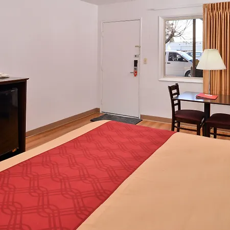 Bend Inn & Suites-2