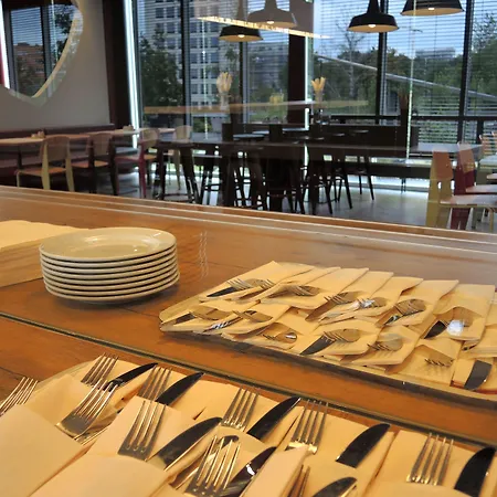 B&B Hotel Frankfurt-Messe-2
