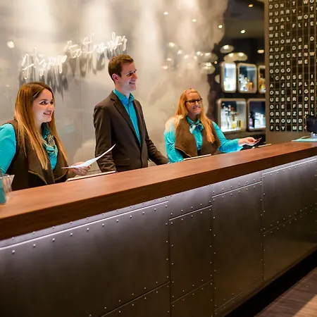 Motel One Frankfurt-Airport-2