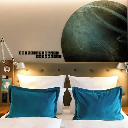 Motel One Frankfurt-Airport-2