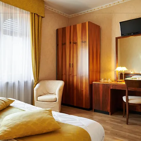 Hotel Villa Delle Ortensie-2