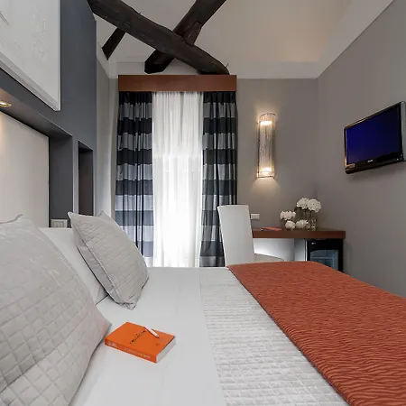 Metropolis - Hotel di Charme-3