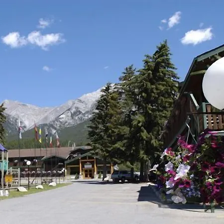 Rundle Mountain Lodge-3