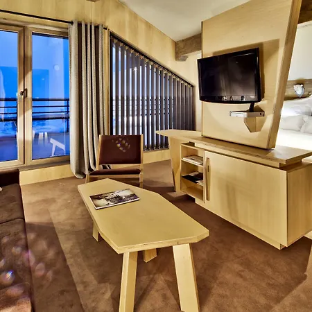 Altapura Hotel & Spa Val Thorens-3