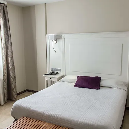 Hotel Sevilla-2