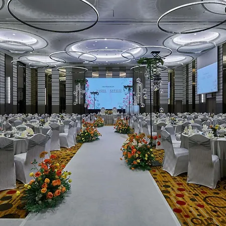 Pullman Kuala Lumpur City Centre Hotel & Residences-2