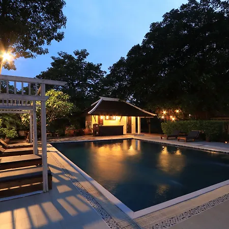 Tharaburi Resort-2