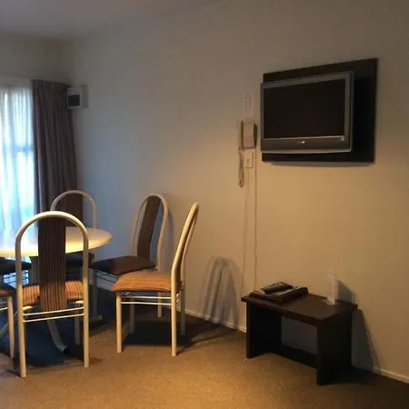 Marksman Motor Inn-2