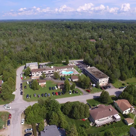 Sauble Beach Lodge-3